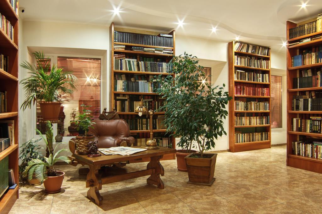 Felisa Hotel Харков Екстериор снимка